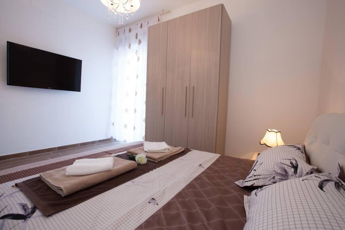 Residenza Alexander Luxury 1 Appartement Verona Buitenkant foto